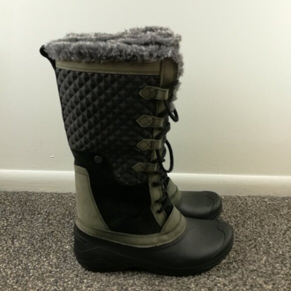 The North Face Shellista III Black Tall Insulated Boot Used USA Women's Size 10M - Picture 1 of 7